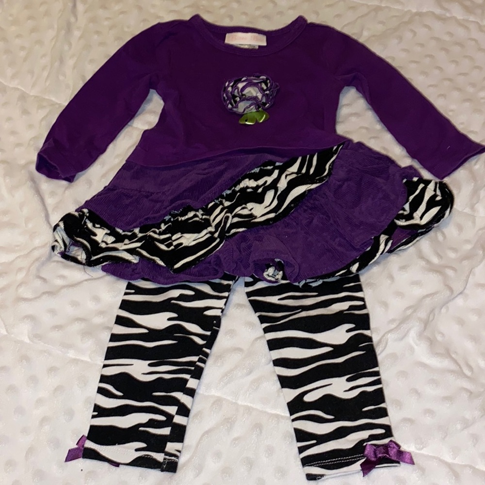 Baby girl 12 month 2 piece outfit.